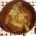 さぁ★たぁ★'s cooksnap of when they made ジャガ芋＆キャベツ＆とろろ昆布の味噌汁.