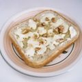 Kenmamac's cooksnap of when they made クリチー胡桃トースト.