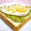 __puririn's cooksnap of when they made 簡単アボガドディップの濃厚目玉トースト.