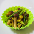 ｕｕｕ's cooksnap of when they made お弁当に☆アスパラときのこのマヨポン炒め.
