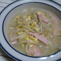 korochiro's cooksnap of when they made もやしと魚肉ソーセージのかきたまスープ.