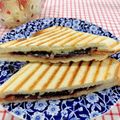 在宅勤務のおじさん's cooksnap of when they made あんことチーズのハーモニー♪ホットサンド.