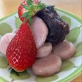 Manana 773's cooksnap of when they made 苺白玉のあんこ添え.