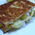 ジョンリークッカー's cooksnap of when they made ゴルゴンゾーラと栗のホットサンド♪.