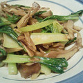 やょい's cooksnap of when they made 残り物活用☆青梗菜ときのこの炒め.