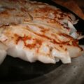 ﾋﾒ228800's cooksnap of when they made たまにはエノキ餃子.
