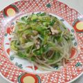 あっこ姉's cooksnap of when they made 冷蔵庫掃除貧乏炒～セロリ葉もやし挽肉で.