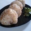 hyoki's cooksnap of when they made ほんのりチーズの香り♪おかかおにぎり.