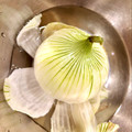 悠LOVE航's cooksnap of when they made 裏技！玉ねぎの皮を剥きやすくする方法.
