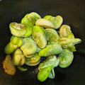 Hiromi's cooksnap of when they made 皮まで丸ごと美味しいそら豆ガーリック炒め.