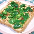 chokomi513's cooksnap of when they made 肉味噌☆ピーマントースト.