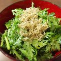 猫柳商店's cooksnap of when they made 春菊とじゃこのサラダ.