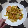 健太ママ♪'s cooksnap of when they made 簡単☆元気が出る鮭のちゃんちゃん焼うどん.