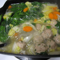 bonnet's cooksnap of when they made 白菜と鶏だんごの鍋.