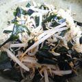 波乱万嬢's cooksnap of when they made ごま油最高！ワカメともやしのジャコ炒め.