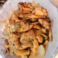 Linlyn's cooksnap of when they made チキンときのこのバター醤油炒め.