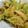 まんまにぃに's cooksnap of when they made おさかなソーセージとキャベツの卵とじ.