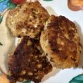 ちゃこ☆★☆'s cooksnap of when they made つくれぽ2千♪豆腐と豚挽き肉のハンバーグ.