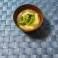 yesmama's cooksnap of when they made 蕪と油揚げのお味噌汁.