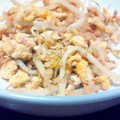 mamiaki's cooksnap of when they made 焼さけあらほぐしでもやし卵炒め.