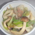 きらり流れ星's cooksnap of when they made ちくわとネギのガーリックバター炒め.