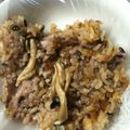 あやこ６１'s cooksnap of when they made 肉味噌☆きのこの炊き込みご飯.
