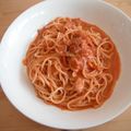 ぱうるくん's cooksnap of when they made スライスチーズでトマトクリームパスタ.