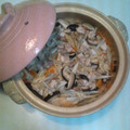 まこりん３'s cooksnap of when they made 鶏と油揚げの釜飯.