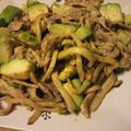 okkuu's cooksnap of when they made アボガドとエリンギの豚炒め.