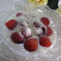 miyuki12's cooksnap of when they made wイチゴwみるく★贅沢なヨーグルト★.