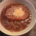 JUJU1019's cooksnap of when they made 時短で簡単！オニオングラタンスープ.