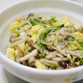 やまうさ's cooksnap of when they made 豆苗ときのこの卵炒め.