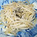 みかん主婦's cooksnap of when they made 安い！簡単！ヘルシー！もやしの酒蒸し☆.