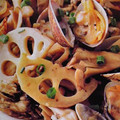 優明夏's cooksnap of when they made れんこんとあさりのハーブ炒め❀.