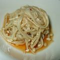 たまごXL's cooksnap of when they made 麺つゆｄｅピリ辛えのき.