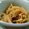 mmameco's cooksnap of when they made レンジで簡単♪えのきのわさび醤油和え.