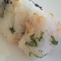 ＊ｈａｎａｃａｆｅ＊'s cooksnap of when they made しらす+塩こんぶ+大葉+天かすおにぎり▲.