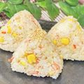 岡山県料理サークルちゃお〜's cooksnap of when they made もち麦🌾コーンとカニカマ炊き込みご飯🌽🦀.