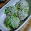 くりくりーん's cooksnap of when they made 【レンジ】千切りキャベツの花シューマイ.