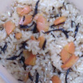 SILK0205's cooksnap of when they made ひじきとじゃこの炊き込みご飯.
