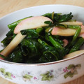 yappyパクパク's cooksnap of when they made ほうれん草とかまぼこの昆布茶和え.
