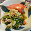 スモップ's cooksnap of when they made 簡単♪三つ葉とカニカマのゴマドレ和え.
