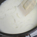 にゃん子っち's cooksnap of when they made ホワイトソース～玉ねぎをいれて失敗ないよ.