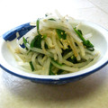 クッキーシアス's cooksnap of when they made 家計のお助け♪もやしとニラのナムル.