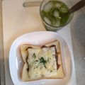 ミロ9607's cooksnap of when they made カレーの残りで♪チーズカレートースト.