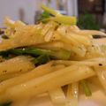 canaco555's cooksnap of when they made セロリとじゃがいものあっさりキンピラ.