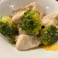 かな☆'s cooksnap of when they made むね肉とブロッコリーの塩麹炒め.