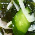 熊人すみこ's cooksnap of when they made ✾わかめ・きゅうり・玉ねぎの酢の物✾.