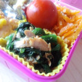 Natsutach's cooksnap of when they made ★材料３つで簡単！ほうれん草のツナ炒め★.