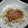 亜久里's cooksnap of when they made 新玉ねぎのたぬきサラダ.